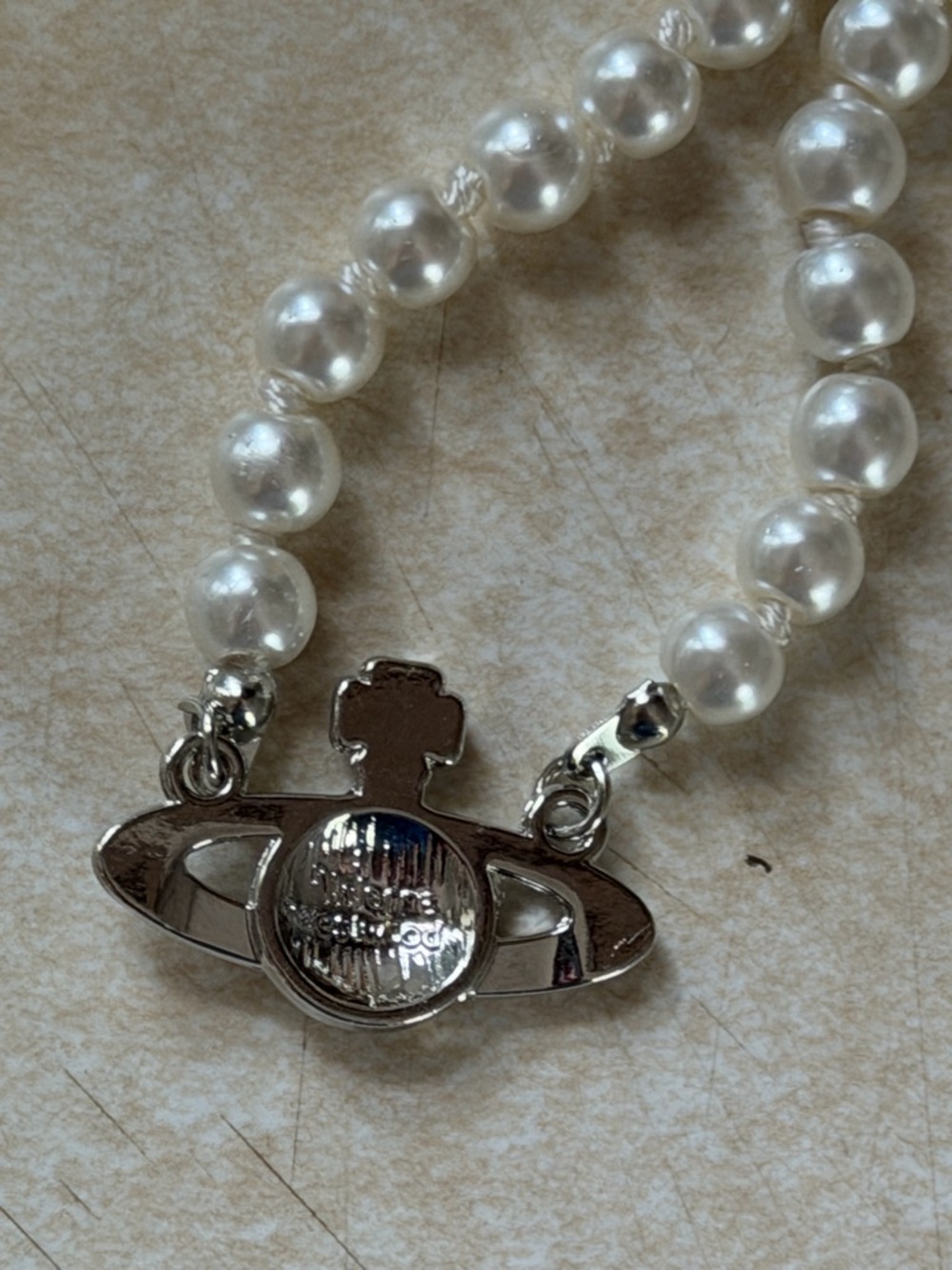 Vivienne Westwood White Pearl Orb choker Necklace - Picture 3 of 5